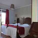 Hostel Sweet & *